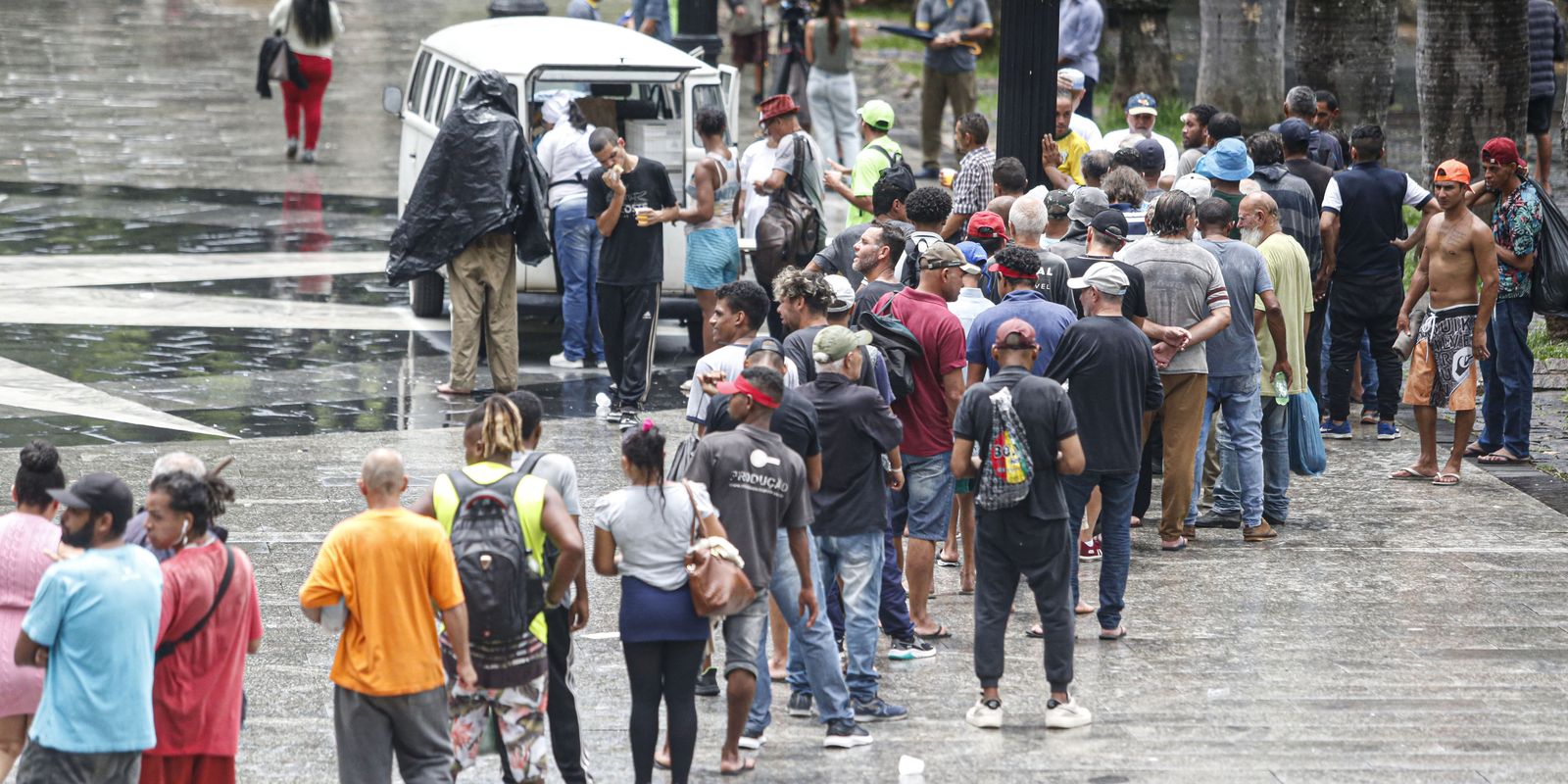 Imagem referente a População em situação de rua passa de 388 mil em maio; SP lidera