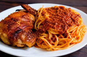 Restaurante Popular terá frango assado e espaguete à bolonhesa no almoço desta sexta-feira em Cascavel