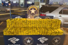 Receita Federal apreende 170 kg de maconha escondidos em caminhão na Ponte da Amizade