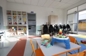 Com capacidade para atendimento a 240 crianças, Prefeitura entrega novo Cmei do Maria Luiza com estrutura moderna