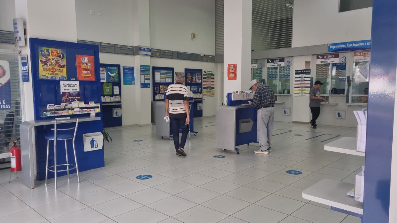 Chutaria o balde? Mega-Sena sorteia R$ 10 milhões neste sábado (30)