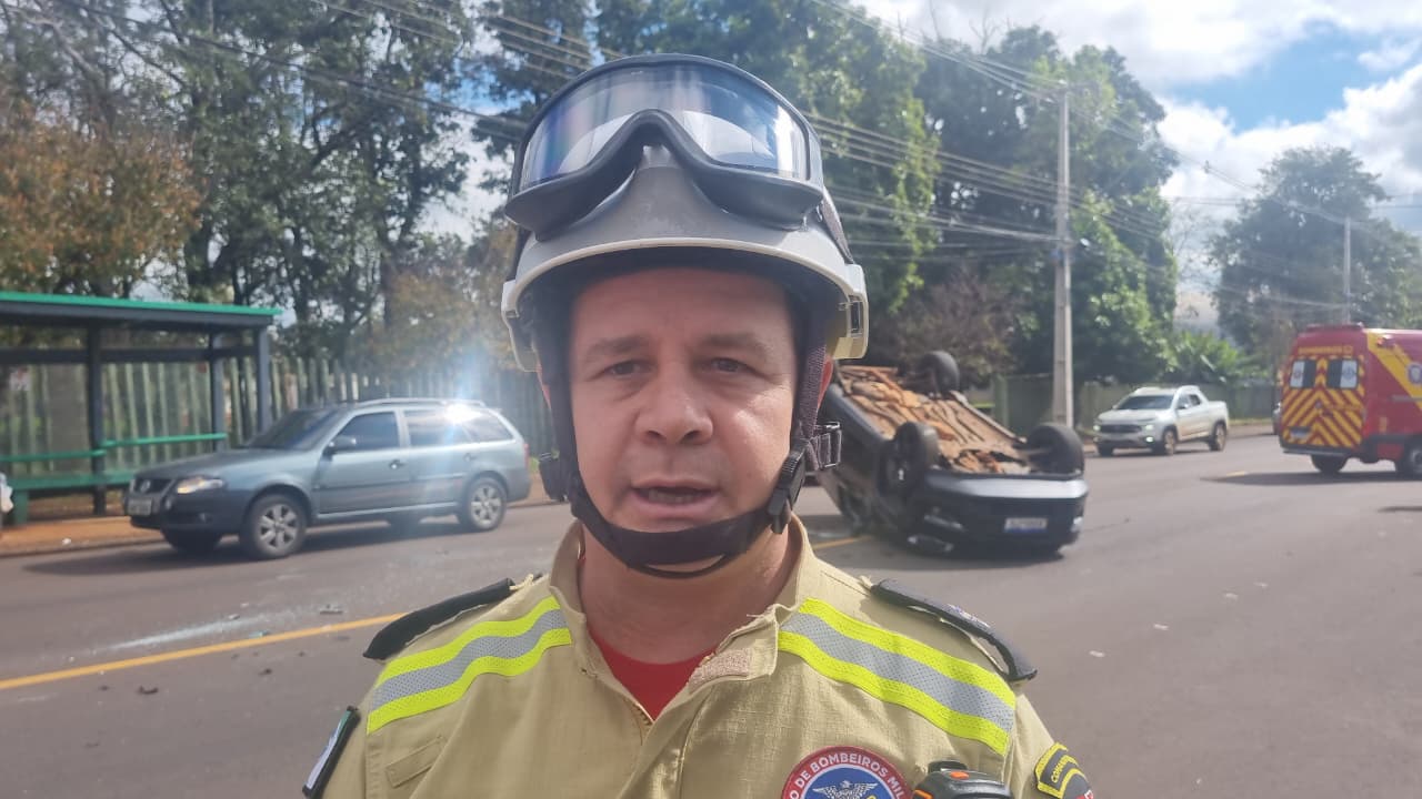 Oficial dos Bombeiros descreve acidente com capotamento e três vítimas no Tropical