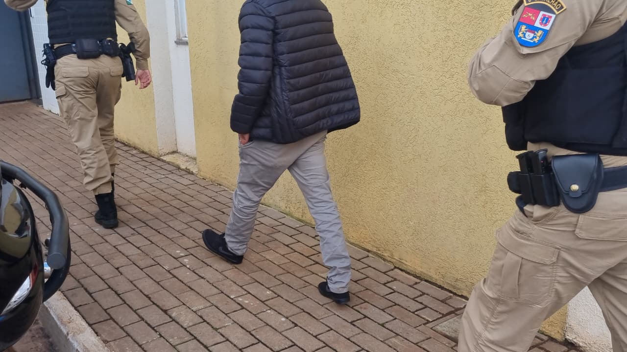 Homem é preso após descumprir medida protetiva
