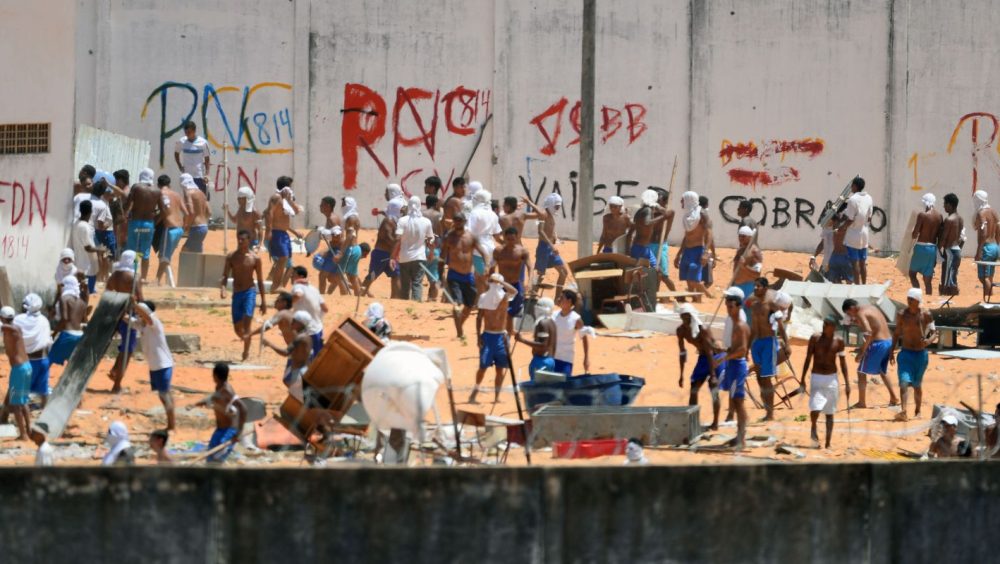 Brasil no Mundo discute impacto de decisão dos EUA sobre facções Imagem referente a Brasil no Mundo discute impacto de decisão dos EUA sobre facções
