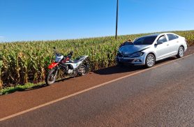 Colisão traseira entre carro e moto deixa duas pessoas feridas na PR-239 em Assis Chateaubriand