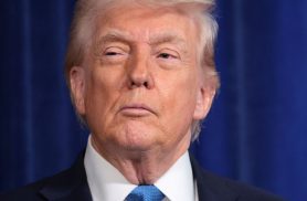 Sem artistas, Trump cogita comício em evento da independência dos EUA