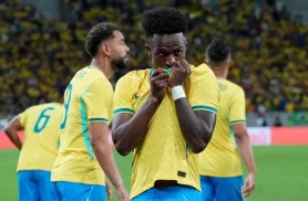 Ancelotti escala 2 times e seleção se despede com goleada sobre Panamá