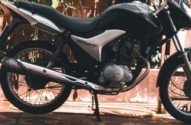 Motocicleta Honda CG Titan é furtada de garagem na Região do Lago em Cascavel