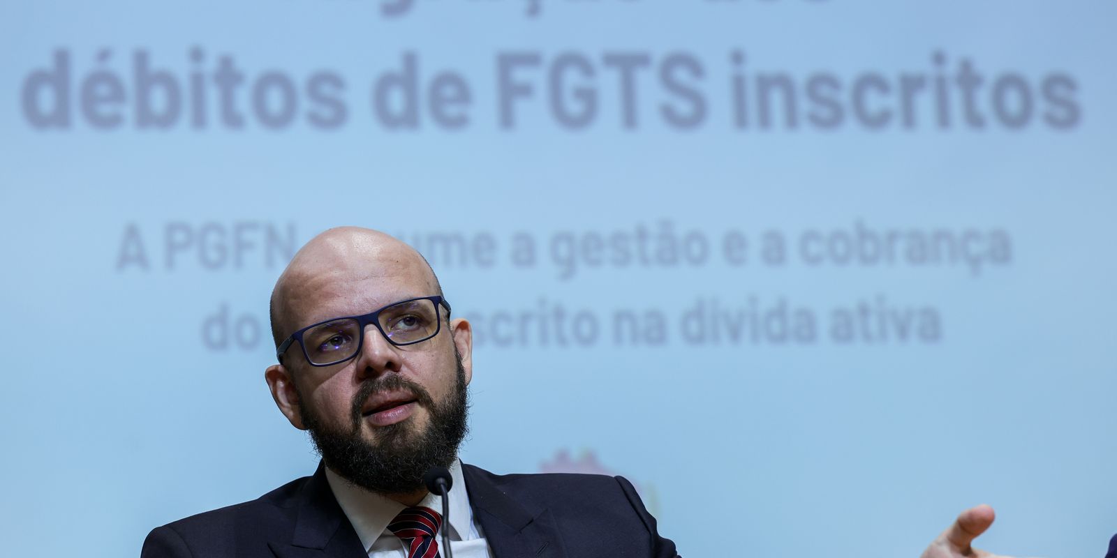 Procuradoria da Fazenda Nacional passa a cobrar dívidas com o FGTS Imagem referente a Procuradoria da Fazenda Nacional passa a cobrar dívidas com o FGTS