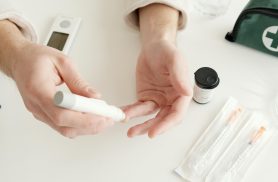 Projeto que garante prioridade para diabéticos em exames com jejum é aprovado em primeiro turno