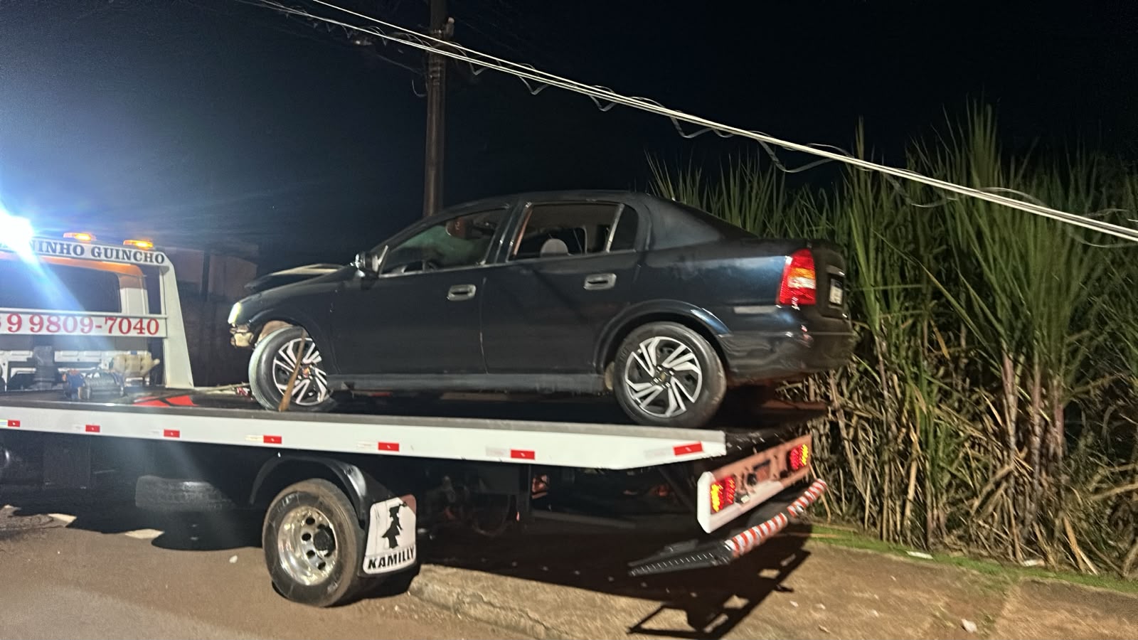 Quando parecia que a noite ia acalmar… Astra derruba poste no Periolo
