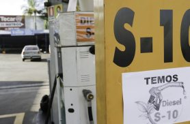 Petrobras ajusta preços do diesel para R$ 1,12