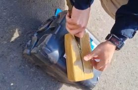 PRF apreende quase 50 quilos de pasta base de cocaína escondidos em carreta na BR-277, em Guarapuava