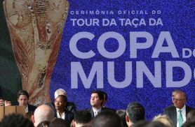 Lula sanciona lei da Copa do Mundo Feminina e reconhece pioneiras