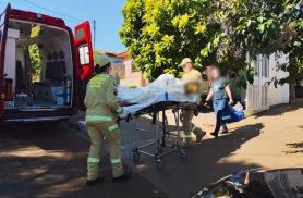 Mulher de 58 anos fica ferida após cair de escada em residência no Bairro Morumbi