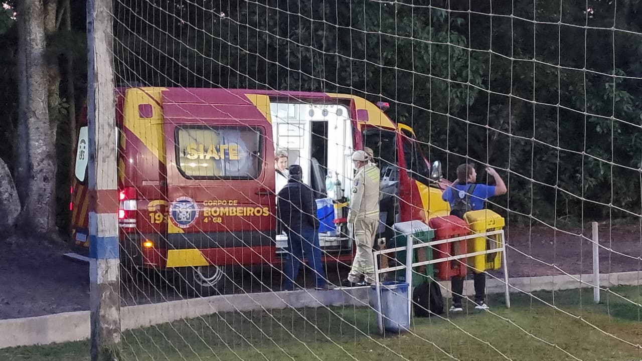 Jovem de 13 anos quebra o braço campeonato de futebol em Cascavel