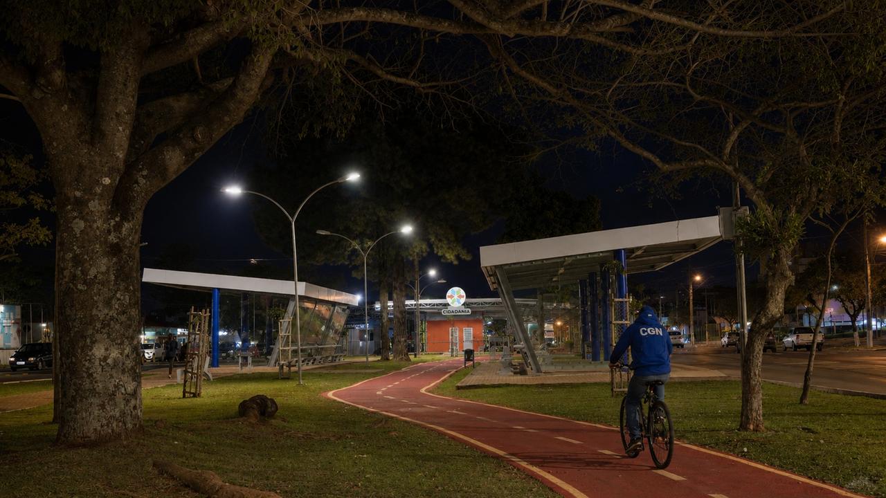 Cascavel firma contrato para implantação de novas ciclovias e ciclofaixas Imagem referente a Cascavel firma contrato para implantação de novas ciclovias e ciclofaixas
