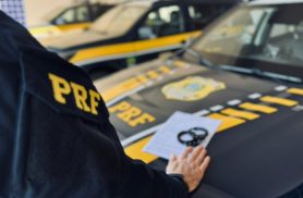 PRF prende foragido da Justiça durante fiscalização na BR-487