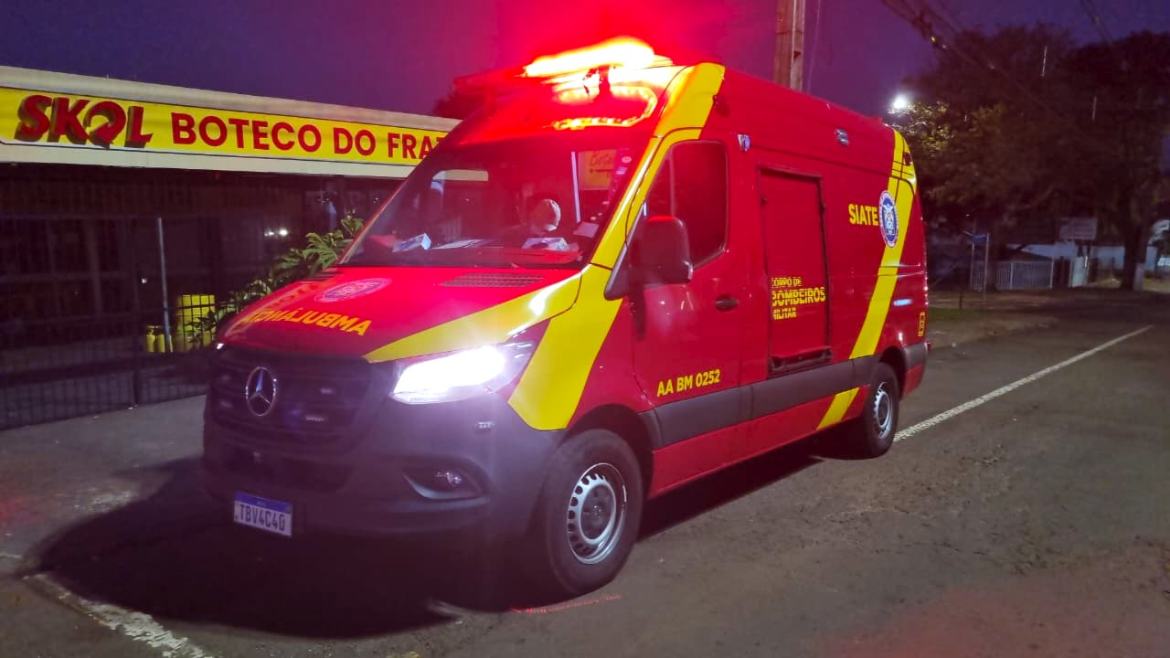 SIATE atende vítima com ferimentos no rosto e no tórax na Avenida Brasil em Cascavel