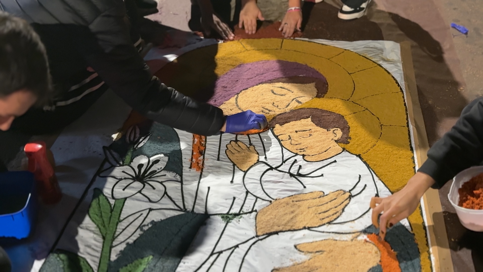 Serragem, amor e fé: veja os detalhes dos tapetes que receberão Jesus no Corpus Christi de Cascavel