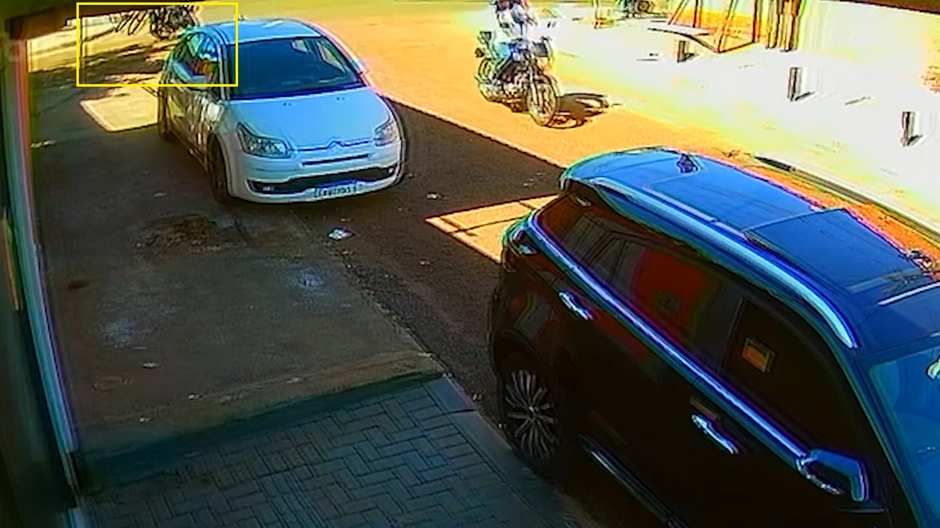 Veja como ocorreu acidente entre moto e bicicleta no Loteamento Belmonte, em Cascavel