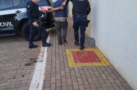 Rapaz é detido após desacatar agentes e tentar fugir da Guarda Municipal