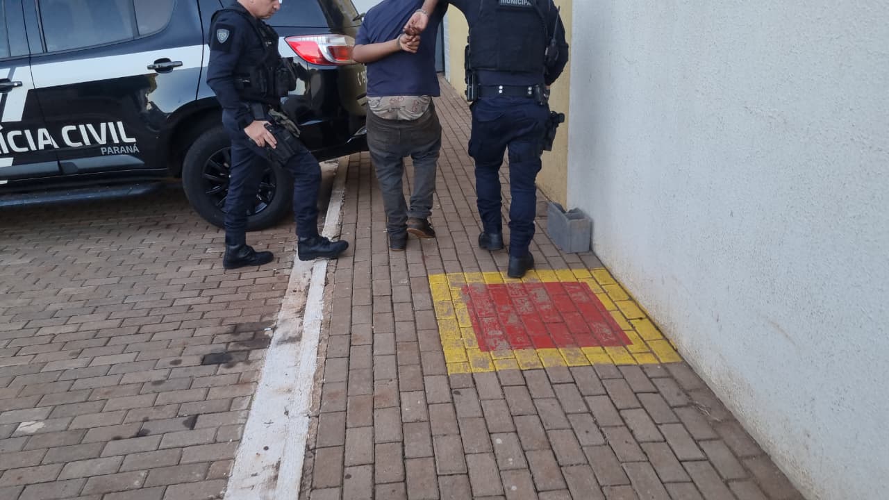 Rapaz é detido após desacatar agentes e tentar fugir da Guarda Municipal