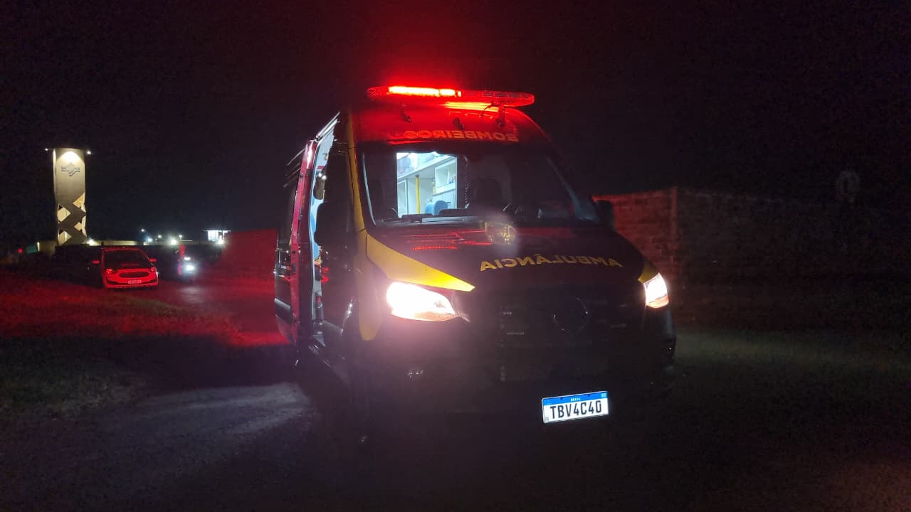 Idoso é socorrido após sofrer queda em via pública no Bairro Esmeralda