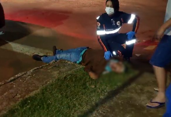 Idoso fica ferido após queda e é socorrido pelo Samu no Bairro Esmeralda