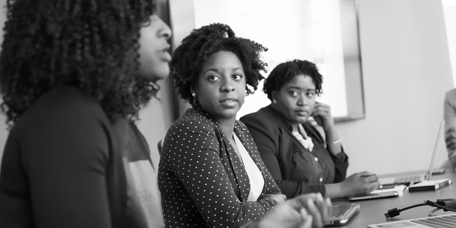 Imagem referente a Desemprego entre mulheres negras jovens chega a 24,7%, aponta estudo