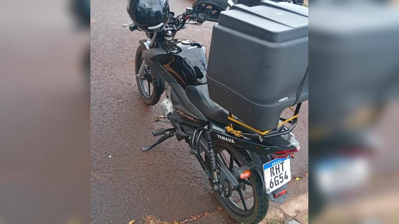 Motocicleta de entregador é furtada no Centro de Cascavel