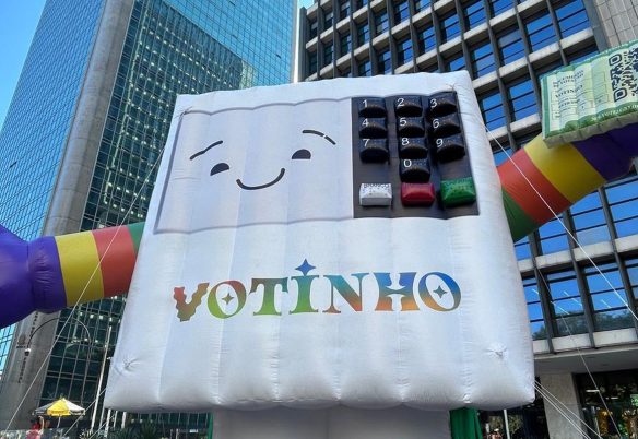 A 30ª Parada do Orgulho LGBT+ alerta sobre importância do voto