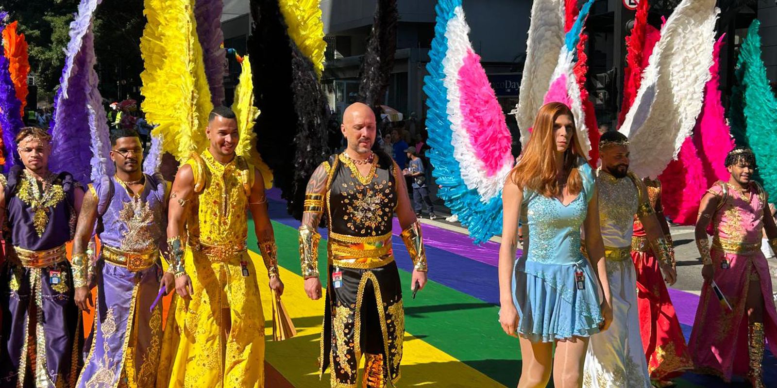 Imagem referente a Parada do Orgulho LGBT+ leva cores e vibração à Avenida Paulista