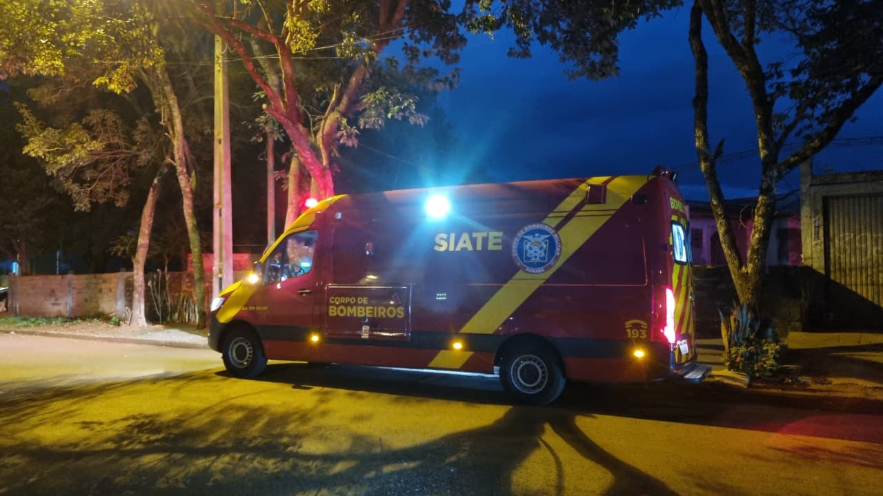 Mulher de 30 anos sofre queda de 1,70m no Cascavel Velho