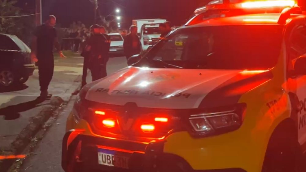 Duas pessoas morrem e uma fica ferida em ataque a tiros em Medianeira Imagem referente a Duas pessoas morrem e uma fica ferida em ataque a tiros em Medianeira