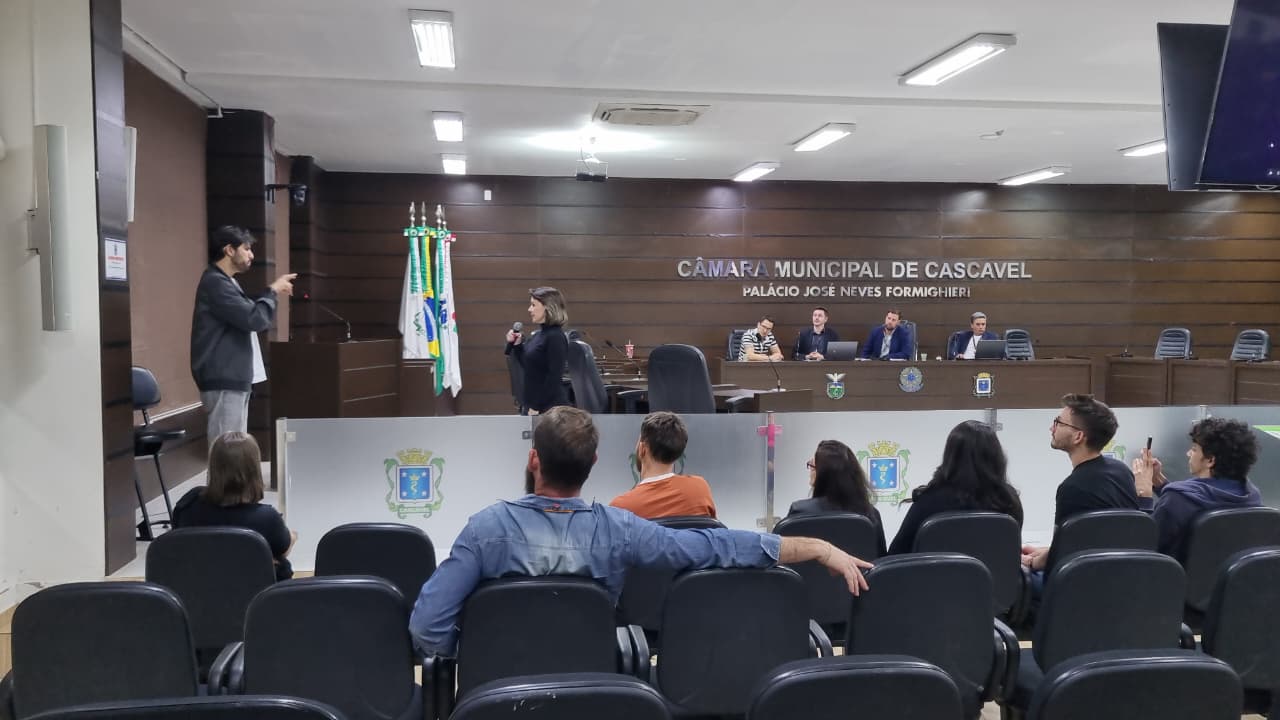 Programa Calçada Segura é apresentado em audiência pública e prevê mudanças nas regras