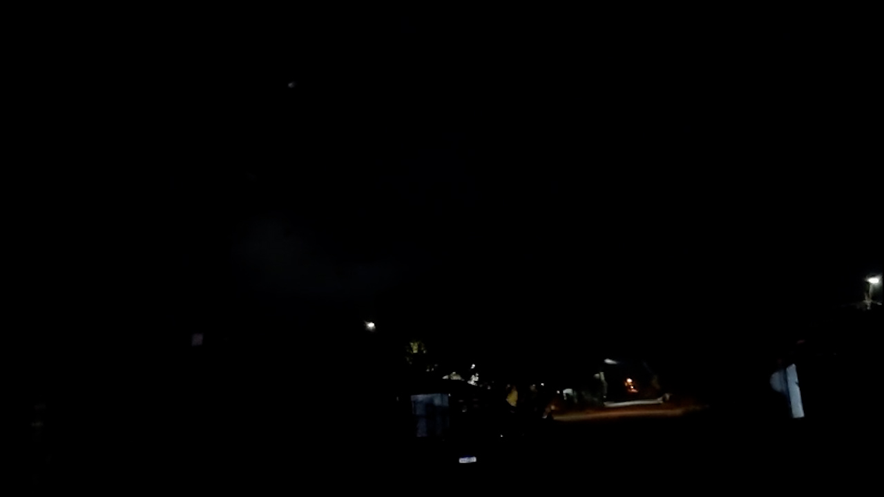 Moradores cobram solução para falta de iluminação pública na Rua Josephina Galafassi Venturini