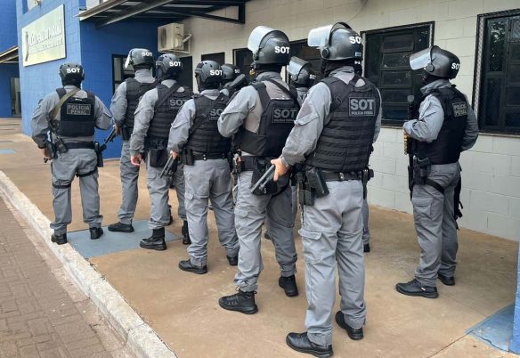 Governo do Paraná promove mais de mil policiais penais por merecimento