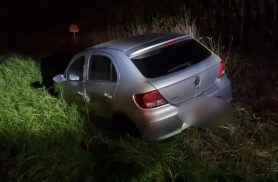 Acidente é registrado na BR-163 em Sede Alvorada; gol para em meio à vegetação