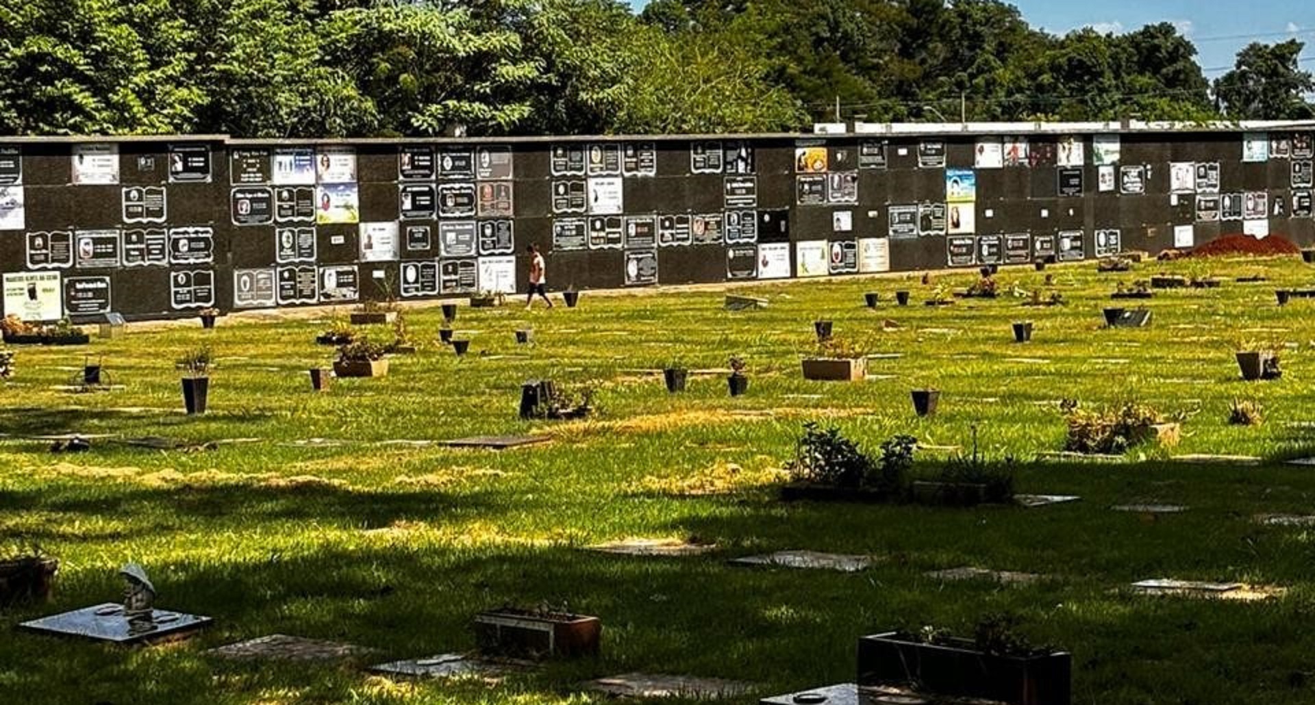 Imagem relativa a Justiça autoriza exumações emergenciais e determina medidas para evitar colapso funerário em Foz do Iguaçu
