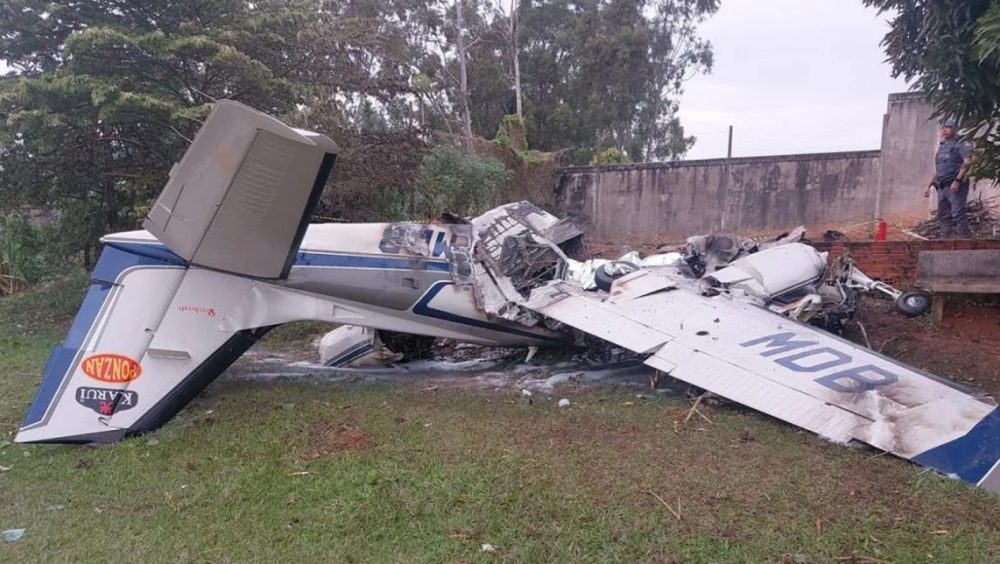 Queda de bimotor deixa dois mortos em Marília, interior de São Paulo Imagem referente a Queda de bimotor deixa dois mortos em Marília, interior de São Paulo