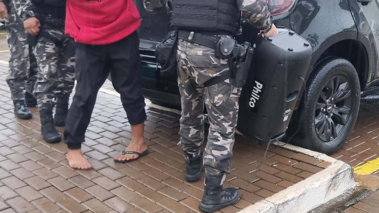 Com caixa de som furtada, homem é preso no Santa Felicidade