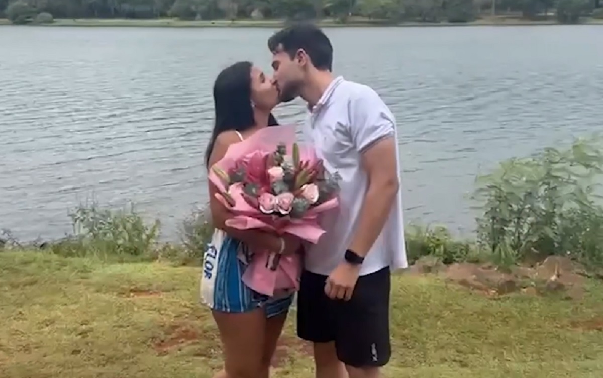 Jovem que montou cenário no lago para pedir amiga em namoro não vai passar Dia dos Namorados com ela; Veja o que houve