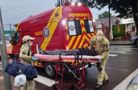 Adolescente é socorrida pelo Siate em colégio estadual de Cascavel