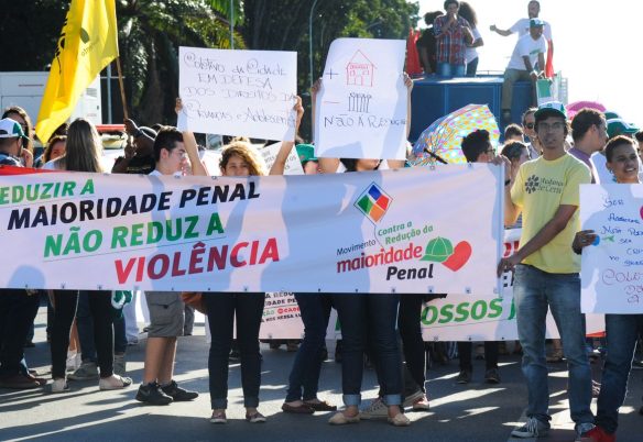Entidades criticam aprovação redução da maioridade penal na CCJ