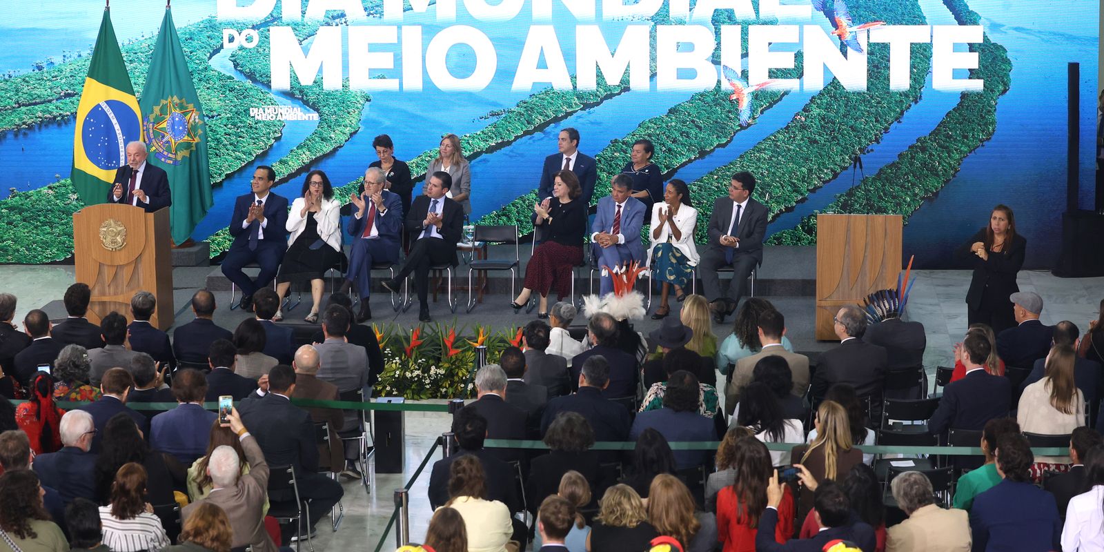 Imagem referente a Governo amplia proteção ambiental e prepara recuperação de florestas