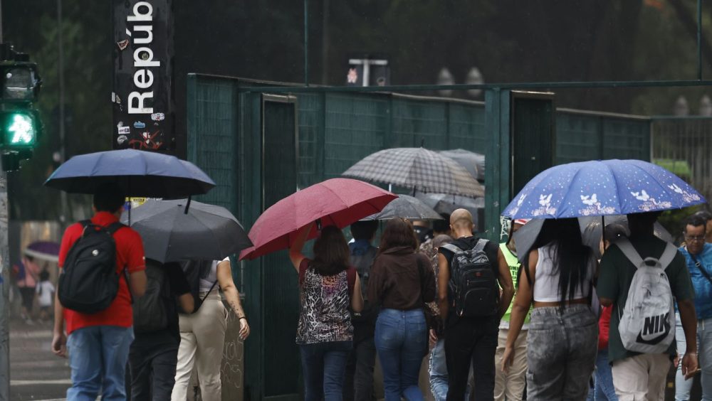 Inmet prevê pancadas de chuva em todas as regiões do país Imagem referente a Inmet prevê pancadas de chuva em todas as regiões do país