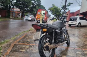 Motociclista fica ferido após acidente no Bairro Santa Cruz, em Cascavel