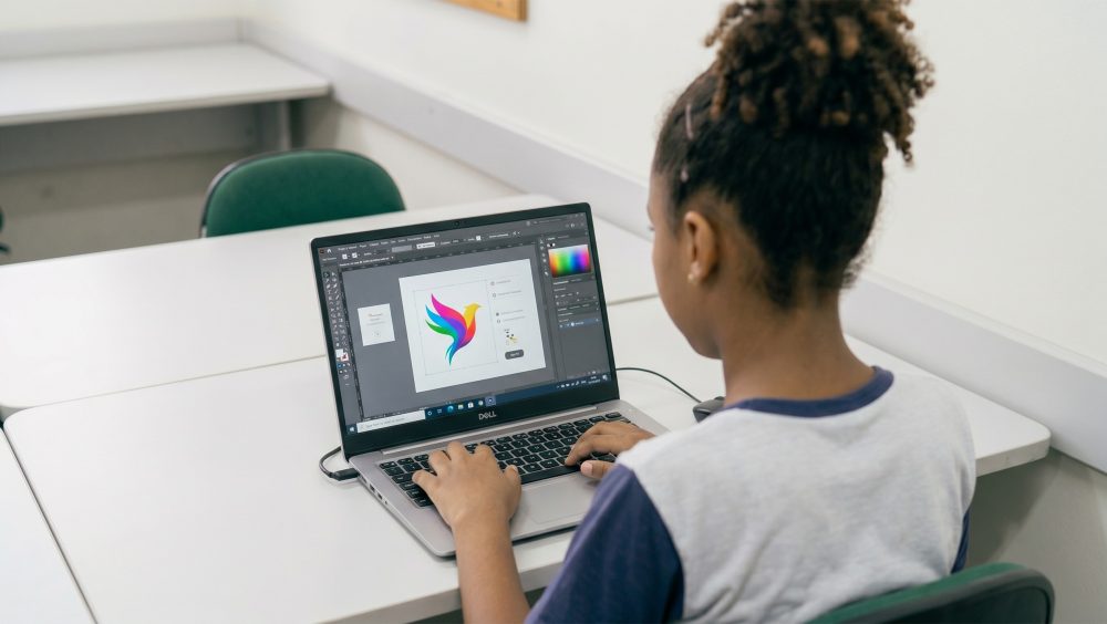 Curso gratuito de design gráfico abre vagas para jovens de 14 a 19 anos em Cascavel Imagem referente a Curso gratuito de design gráfico abre vagas para jovens de 14 a 19 anos em Cascavel