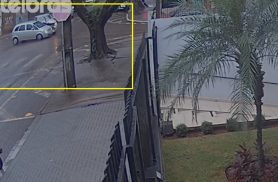 Câmera registra acidente que deixou mulher ferida no Centro